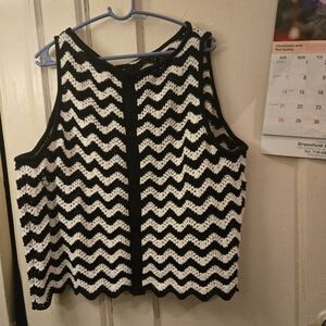 Black & White Zigzag Crochet Tank Top